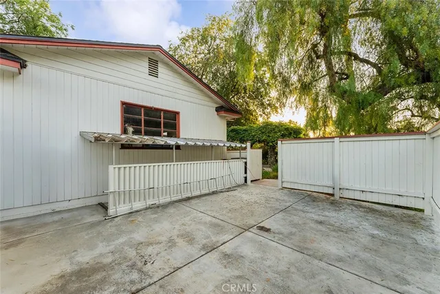 $879,000 | 1940 Arroyo Drive, Riverside, CA 92506