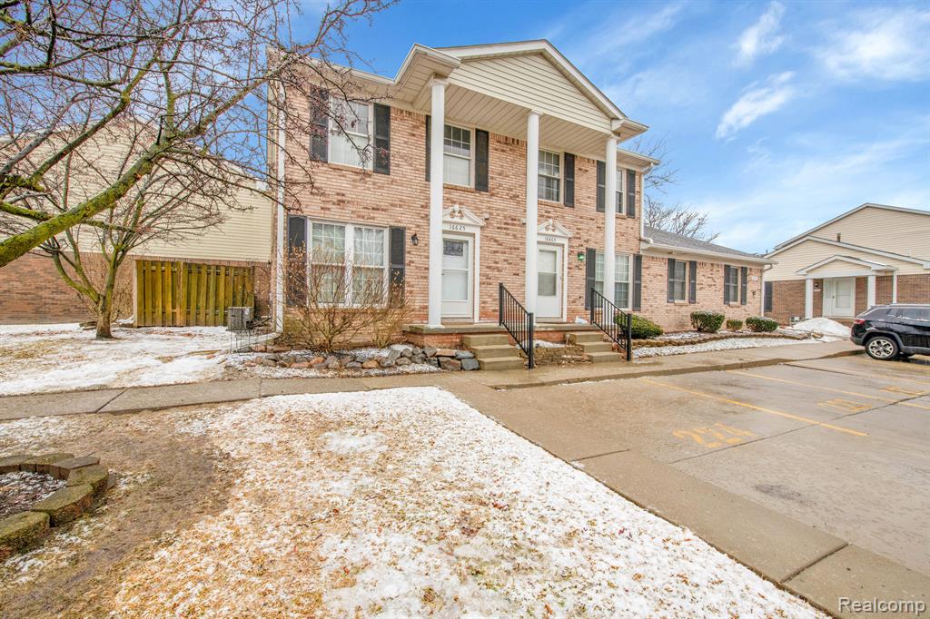 16625 Raleigh Square Drive Southgate, MI 48195 - Photo 4 of 23 Gallery Image 4