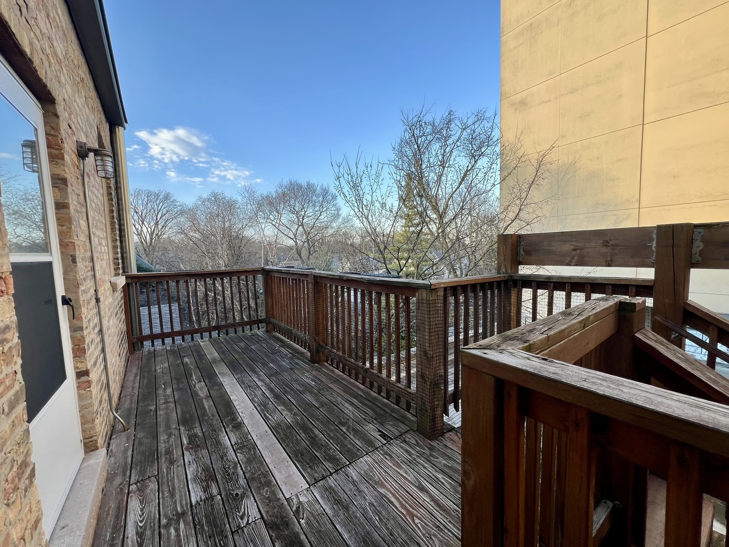 911 Maple Avenue, Unit 3N Evanston, IL 60202 - Photo 15 of 18 a view of balcony with wooden floor