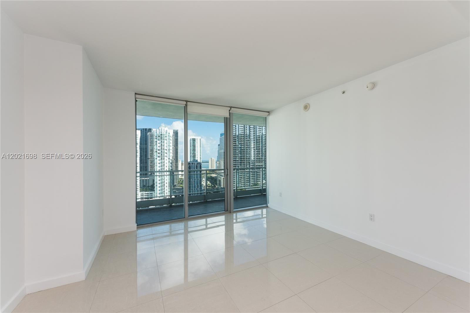 92 Southwest 3rd Street, Unit 2812 Miami, FL 33130 - Photo 5 of 23
