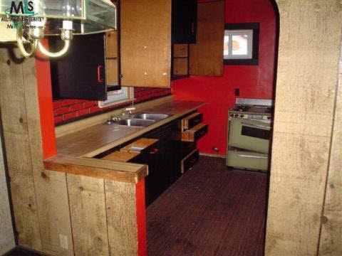 171 Crescent Lake Road Waterford, MI 48328 - Photo 2 of 5 431977-1.JPG