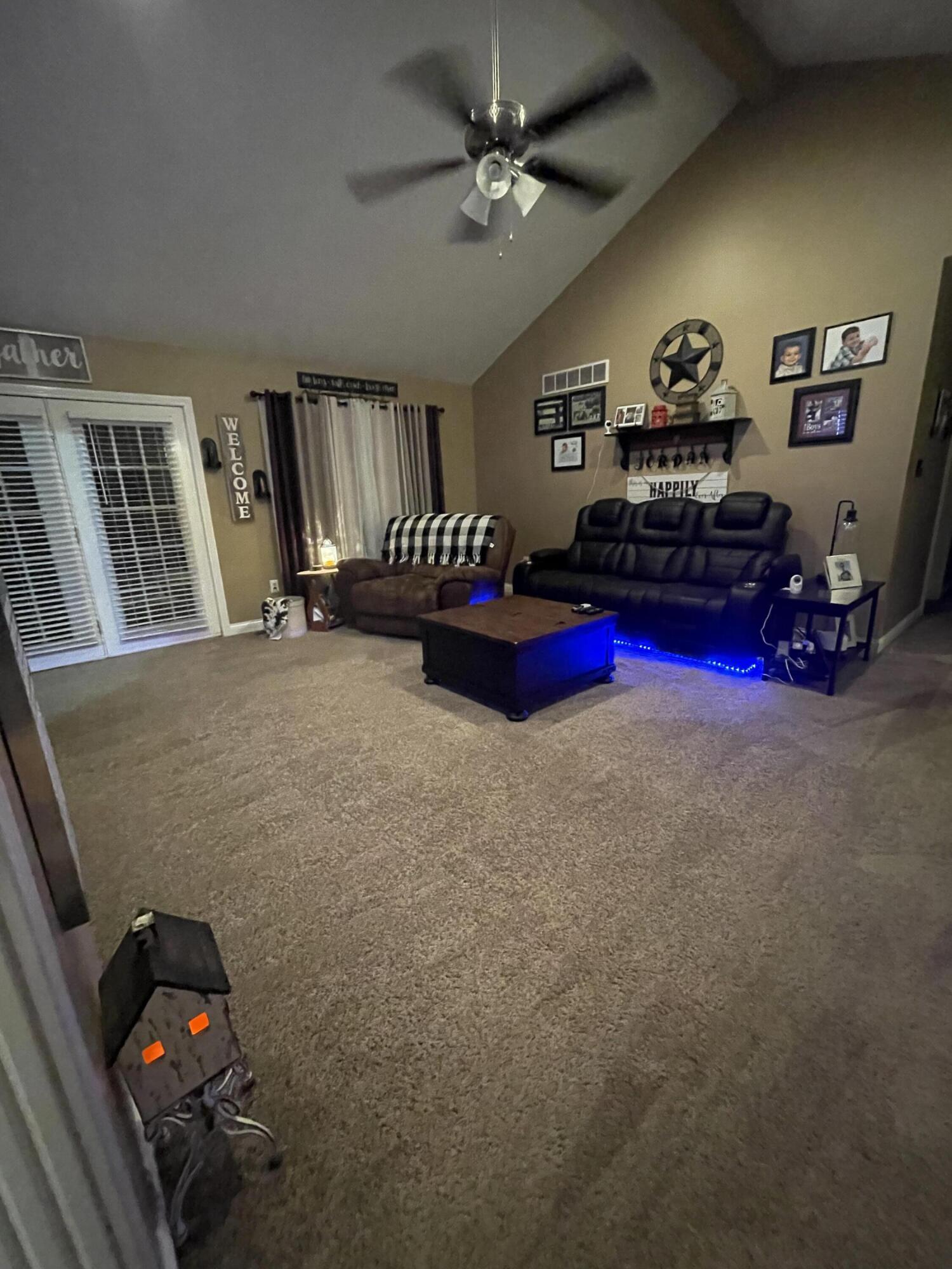 44 Rachel Way Lancaster, KY 40444 - Photo 12 of 60 7E6A9C94-BEDC-4928-B3E3-19C32A4FC298
