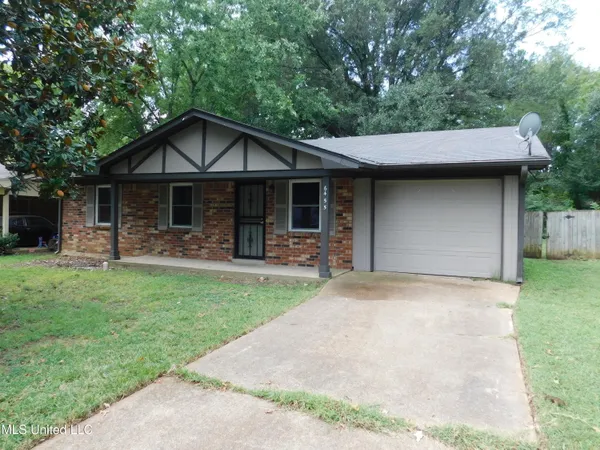$1,295 | 6455 Heather Road, Horn Lake, MS 38637