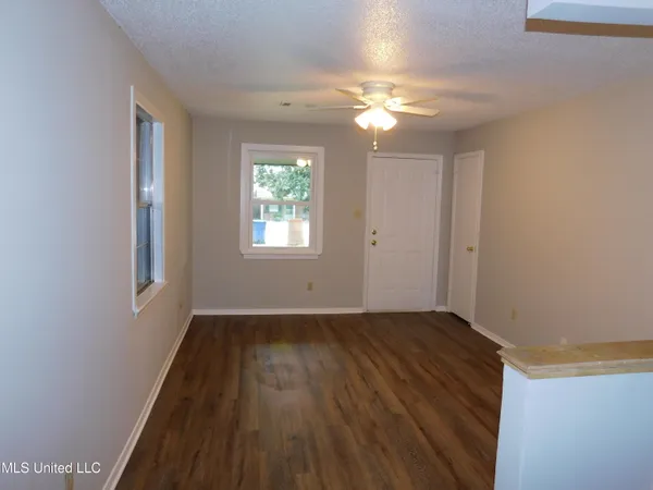 $1,295 | 6455 Heather Road, Horn Lake, MS 38637