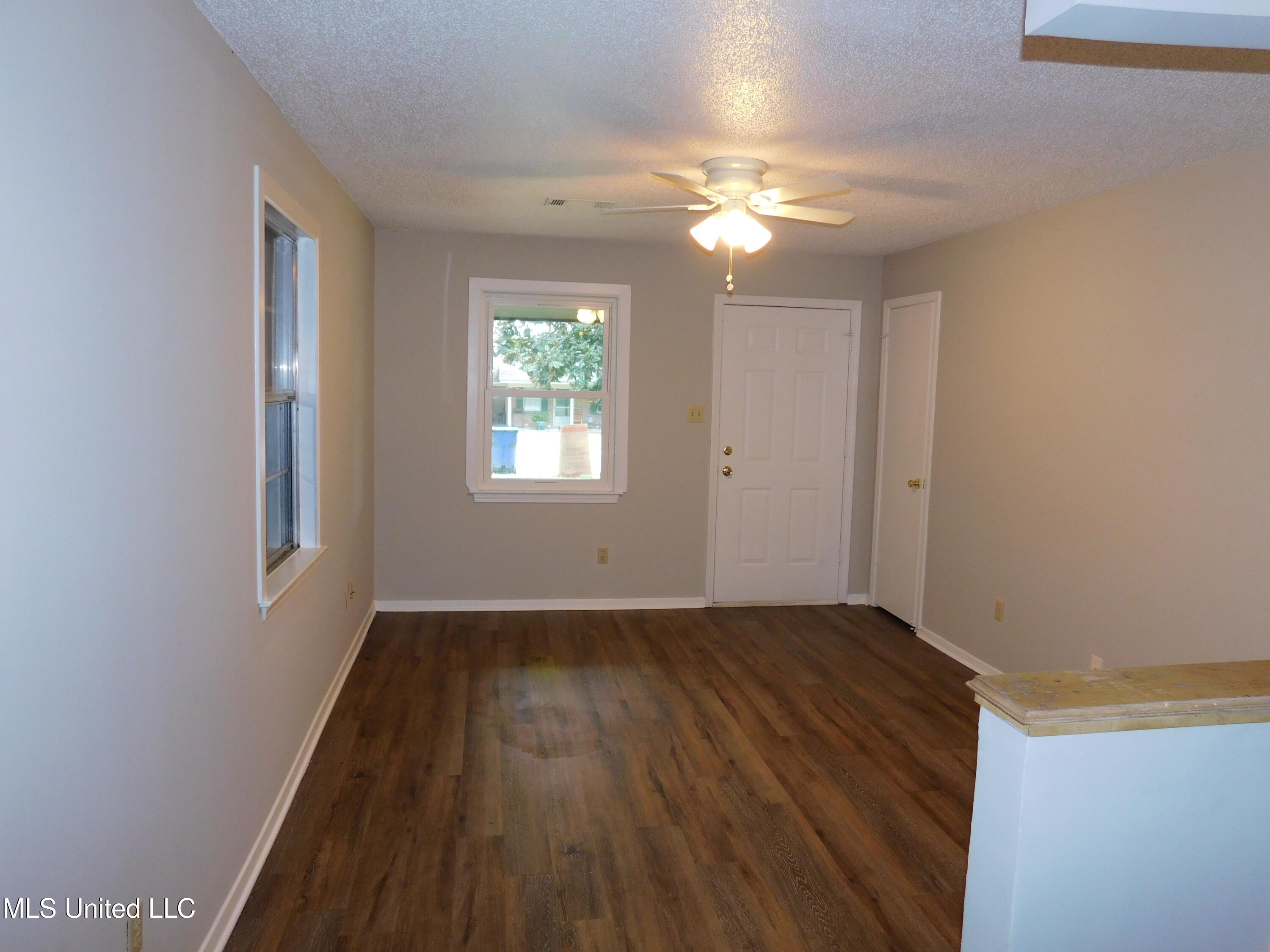 6455 Heather Road Horn Lake, MS 38637 - Photo 4 of 10 DSCN1421