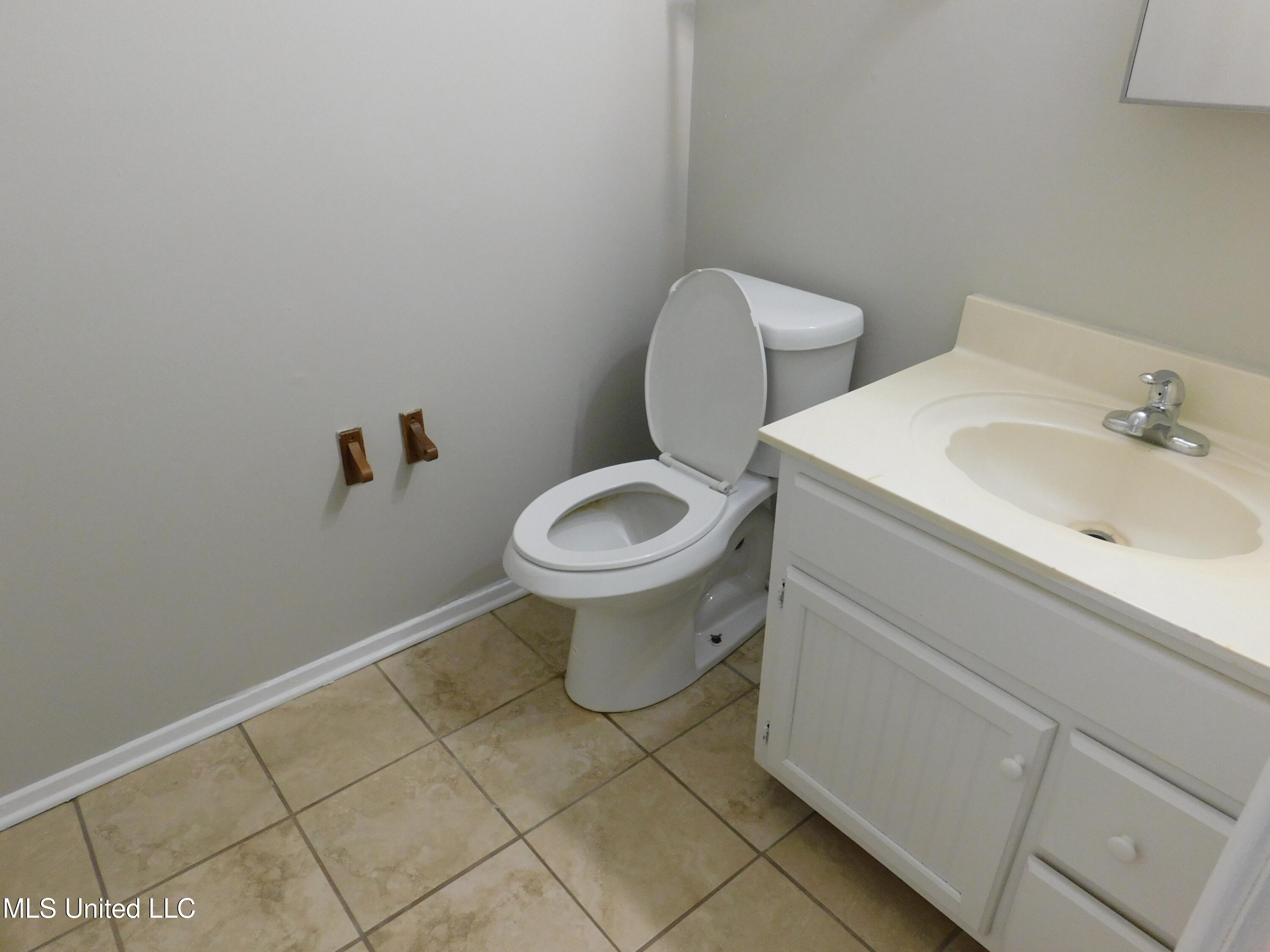 6455 Heather Road Horn Lake, MS 38637 - Photo 6 of 10 DSCN1425