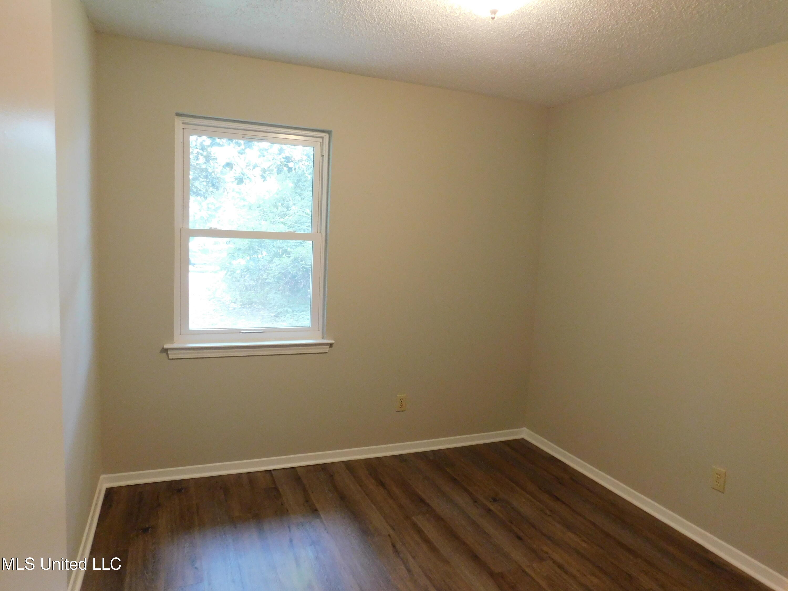 6455 Heather Road Horn Lake, MS 38637 - Photo 9 of 10 DSCN1428