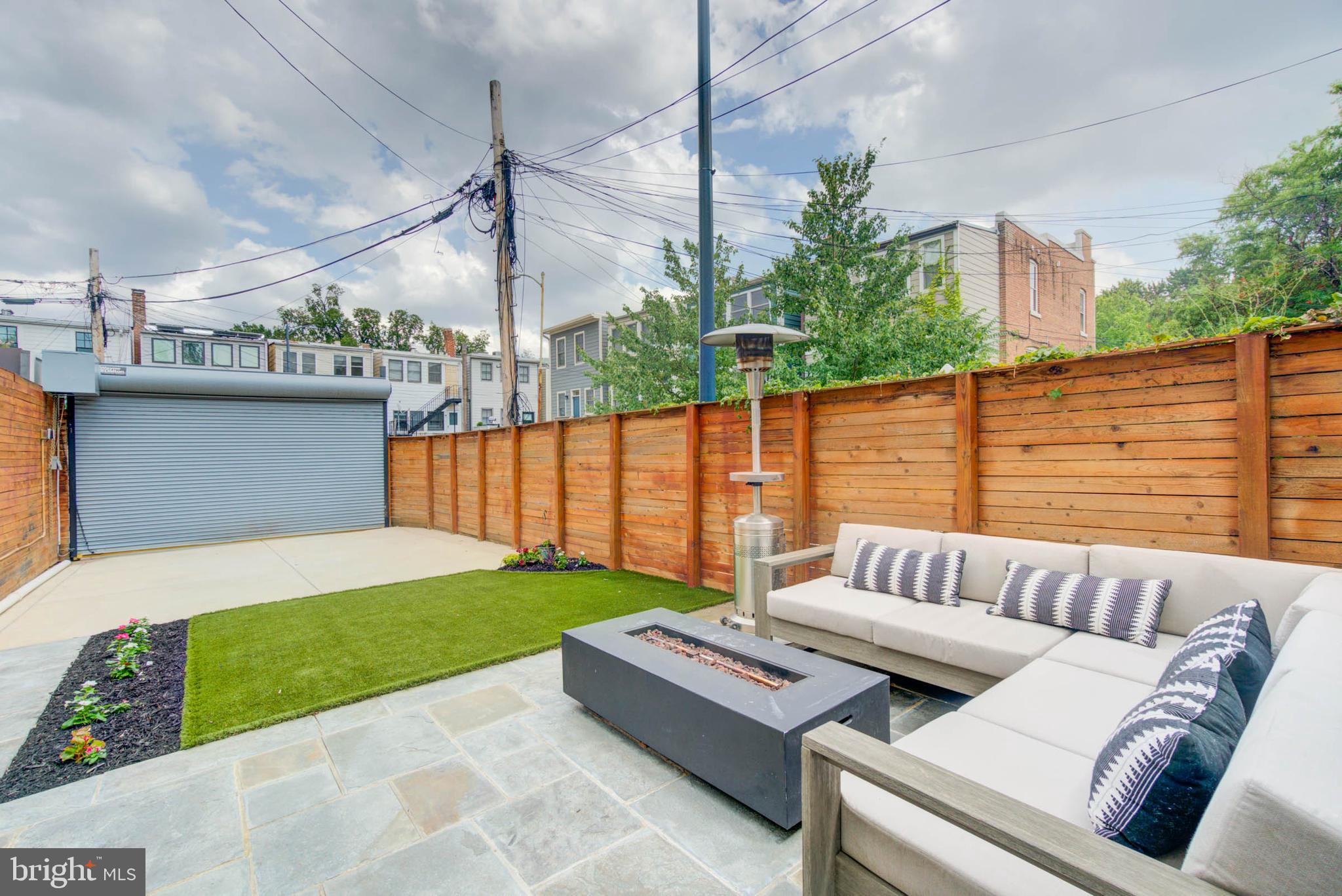 244 10th Street Southeast Washington, DC 20003 - Photo 18 of 47