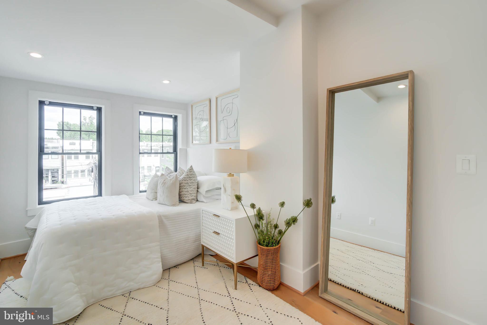 244 10th Street Southeast Washington, DC 20003 - Photo 28 of 47