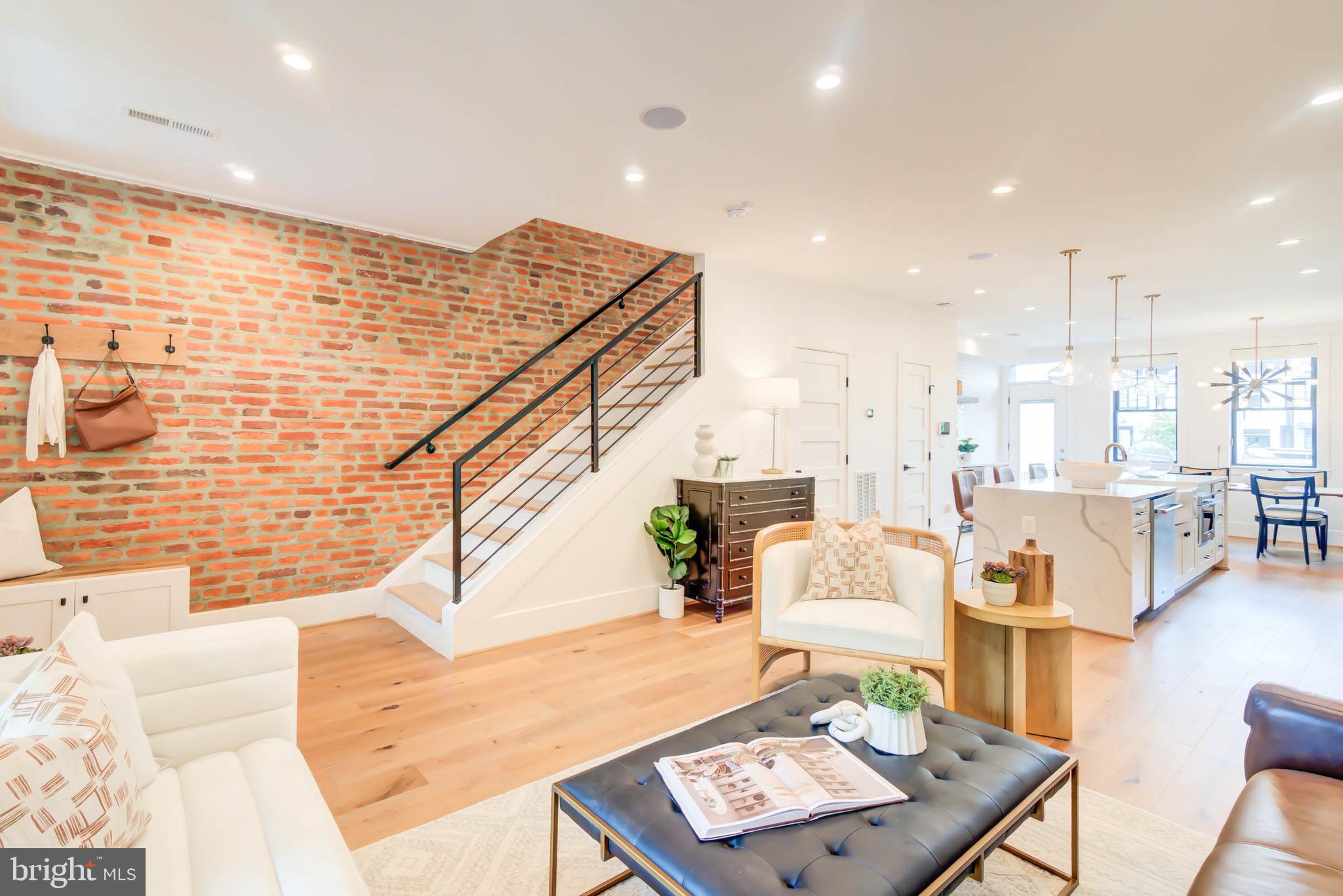 244 10th Street Southeast Washington, DC 20003 - Photo 3 of 47