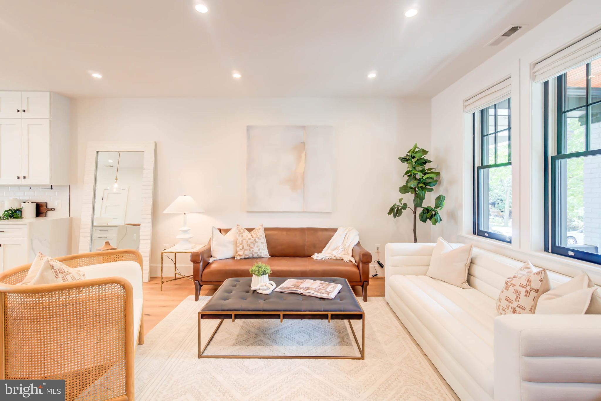 244 10th Street Southeast Washington, DC 20003 - Photo 5 of 47