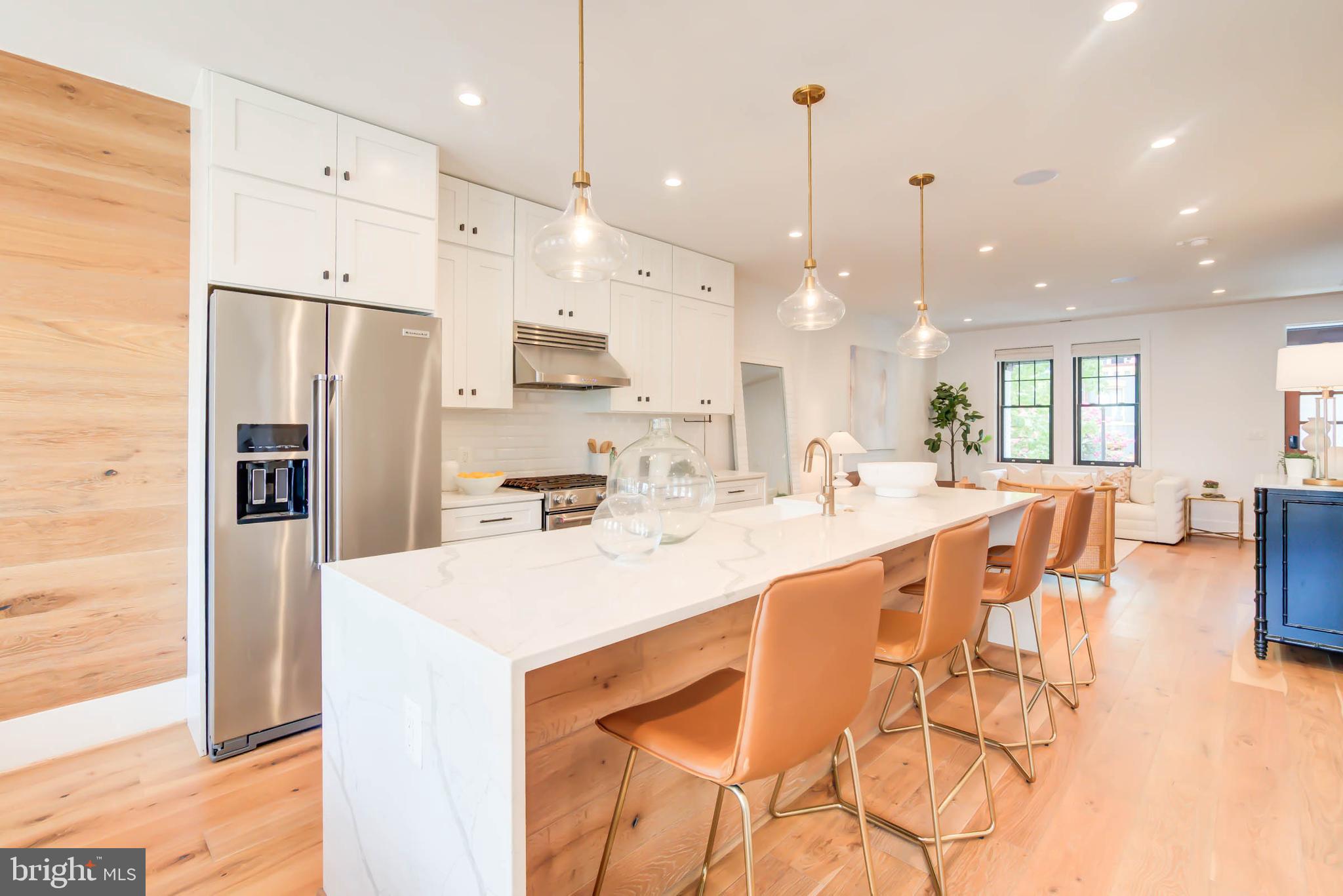 244 10th Street Southeast Washington, DC 20003 - Photo 7 of 47