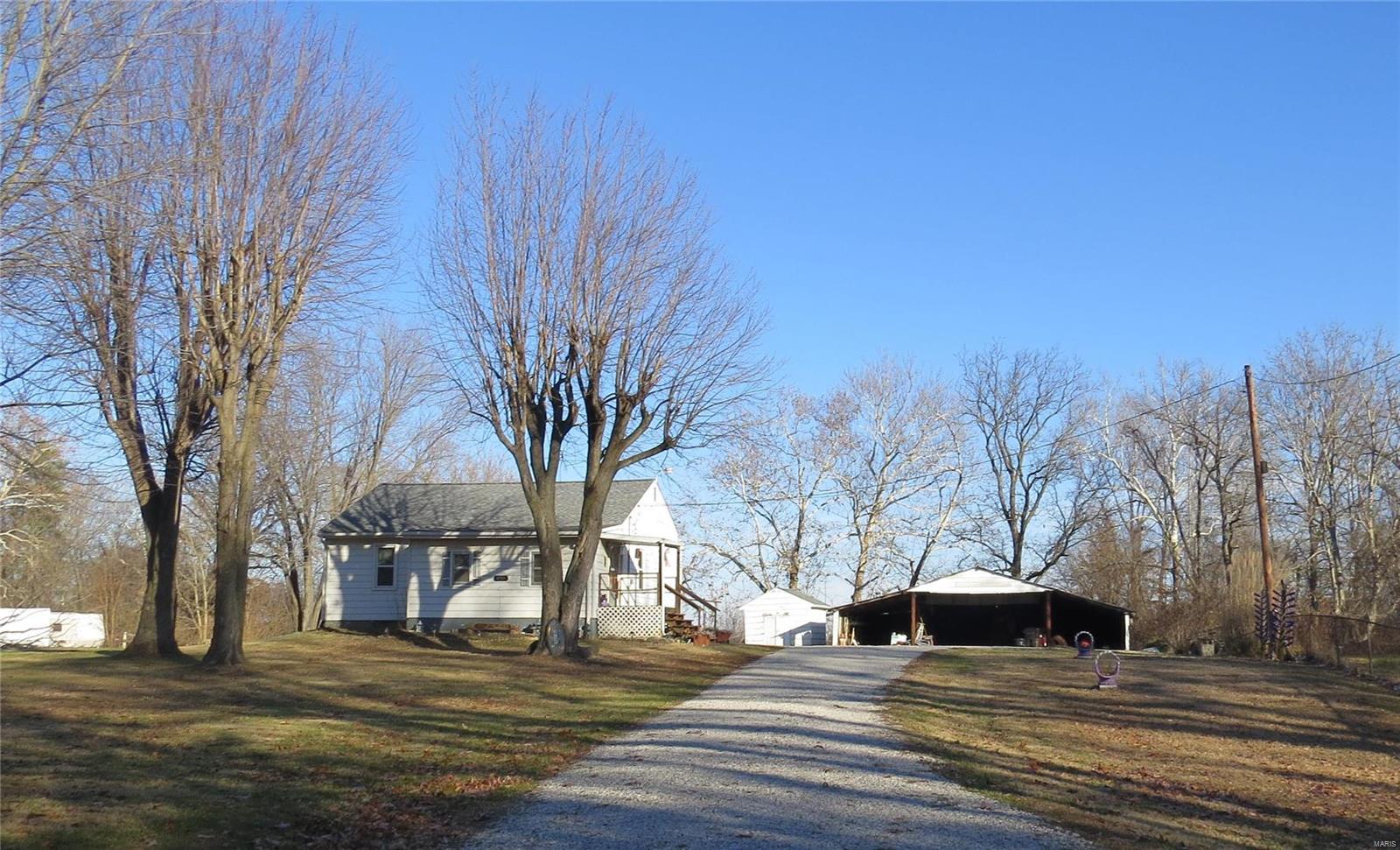 3739 Drexelius Road Alton, IL 62002 - Photo 1 of 10