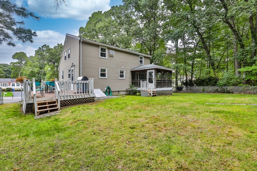 49 Tower Farm Road Billerica, MA 01821 - Photo 4 of 34