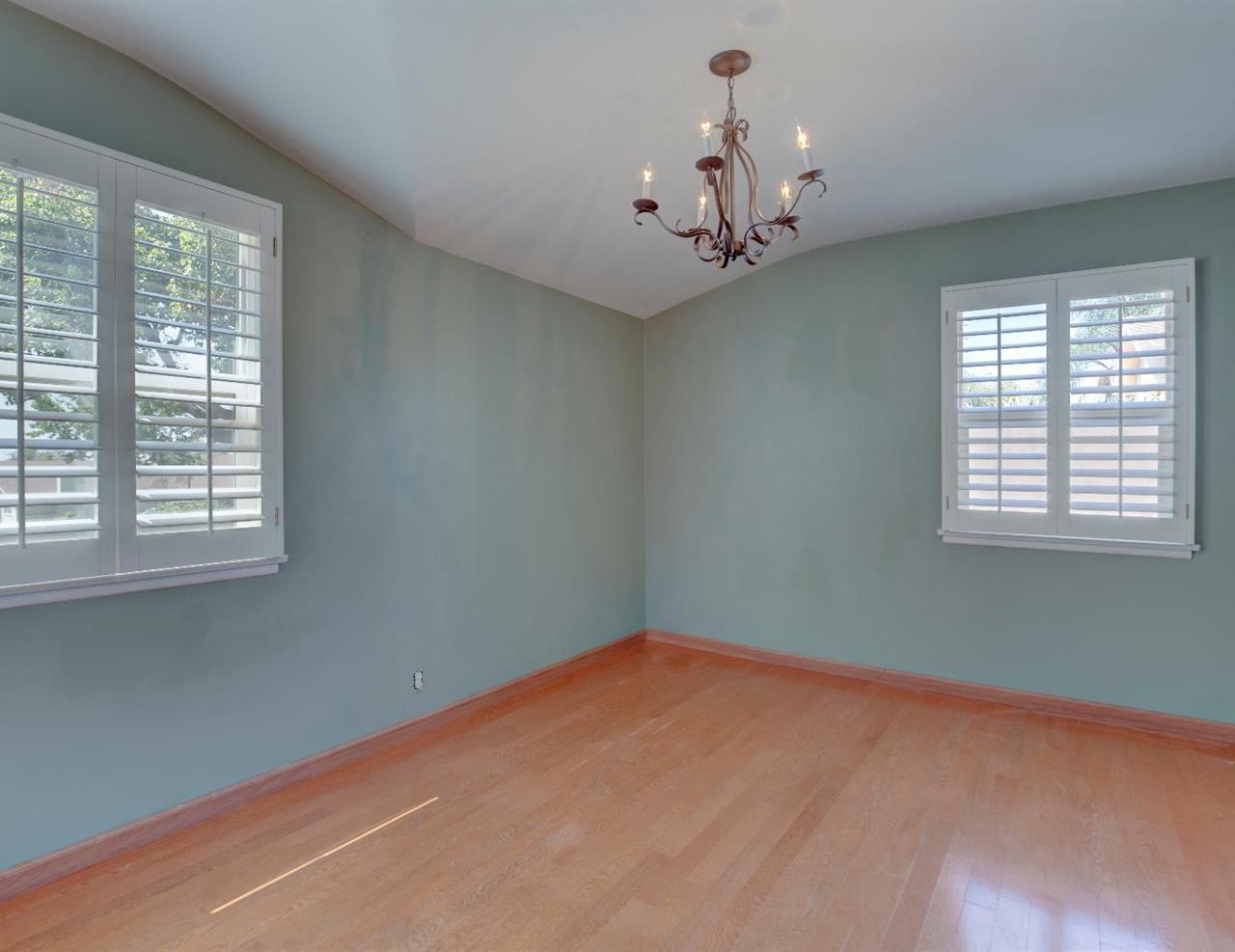 915 Medford Road Pasadena, CA 91107 - Photo 27 of 30 Gallery Image 27