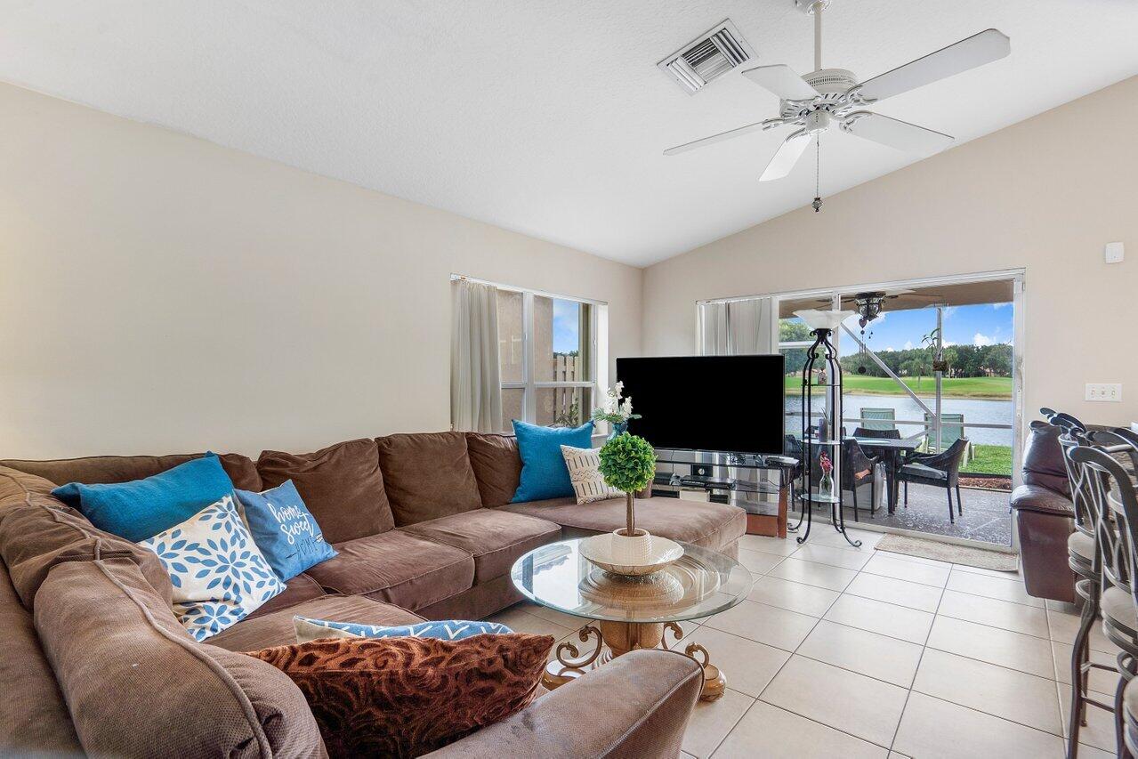 12304 Wedge Way Boynton Beach, FL 33437 - Photo 12 of 51 011-12304WedgeWay-BoyntonBeach-FL-33437-