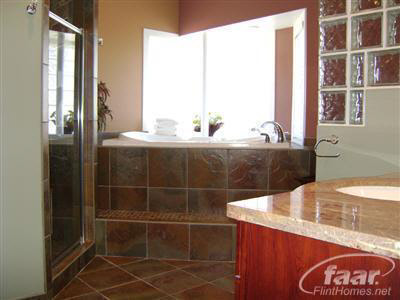 13151 Torrey Road Fenton, MI 48430 - Photo 16 of 38 20284238-15.JPG