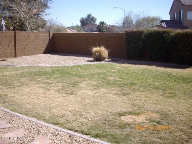 2027 West Kathleen Road Phoenix, AZ 85023 - Photo 18 of 18 Backyard