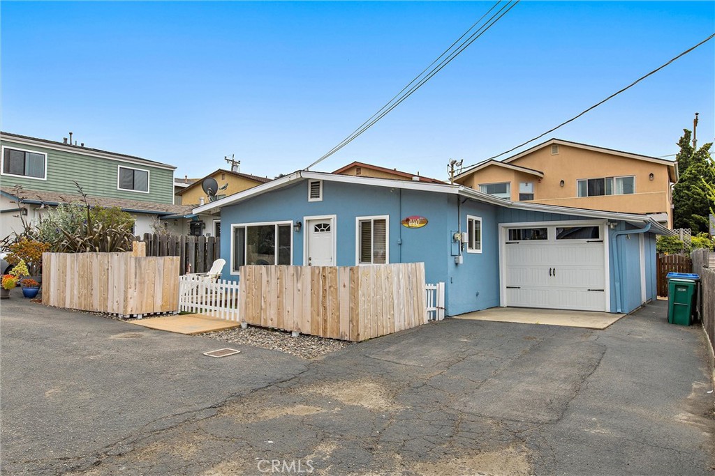 440 Java Street Morro Bay, CA 93442 - Photo 21 of 22 a front view of a house with a garage