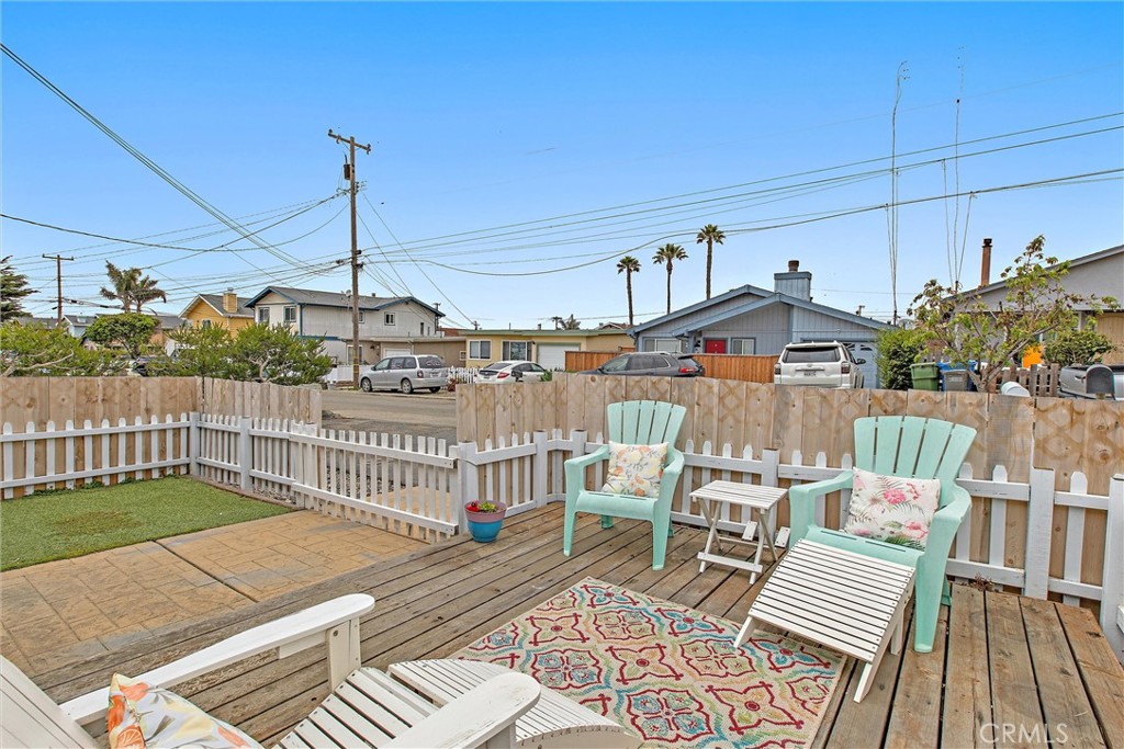 440 Java Street Morro Bay, CA 93442 - Photo 3 of 22 a view of a balcony with furniture