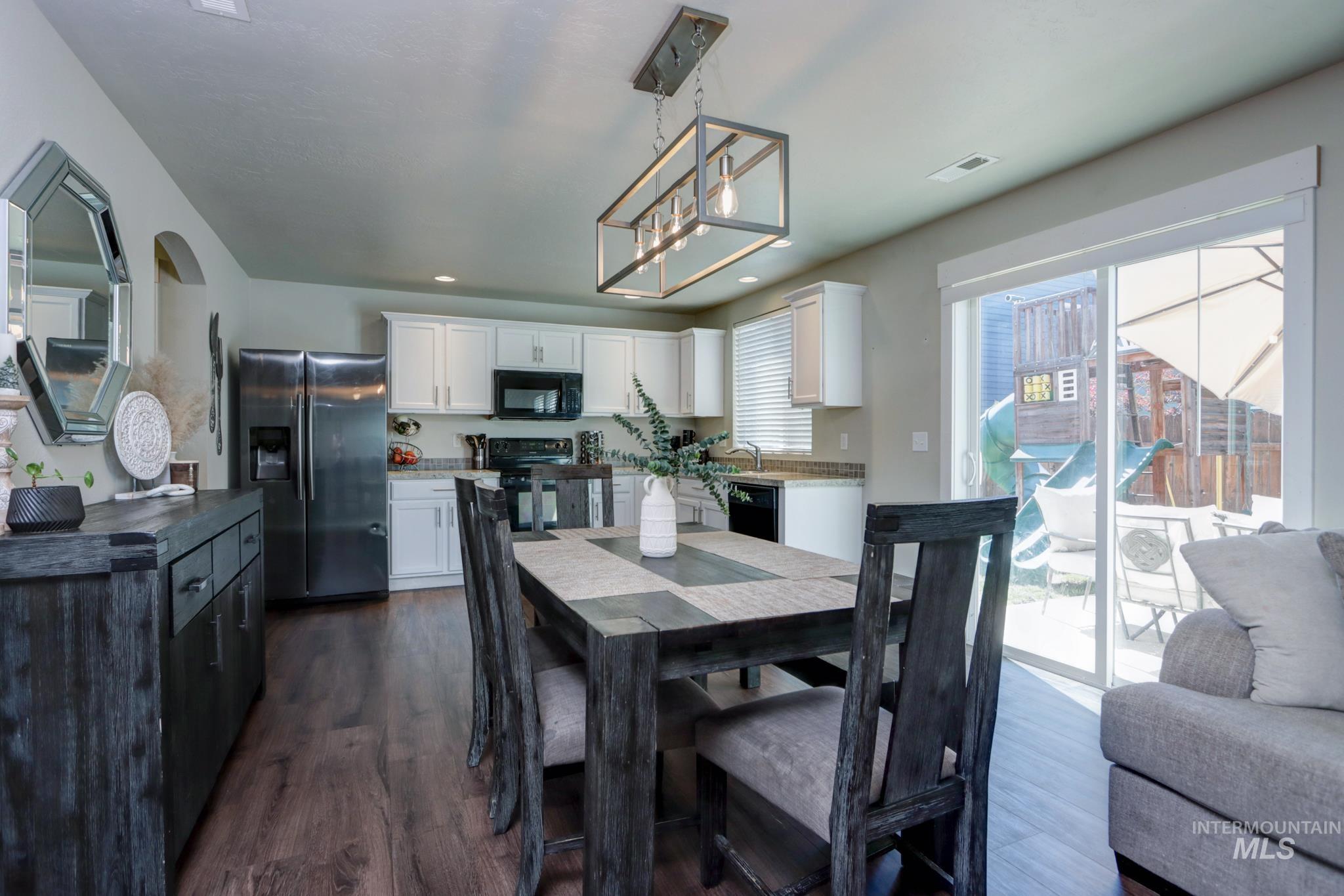 13593 Cocoa Beach Street Caldwell, ID 83607 - Photo 12 of 34