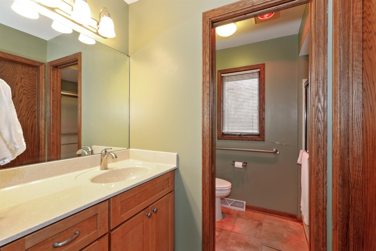 9923 Redbud Road Munster, IN 46321 - Photo 9 of 15 1500x1000