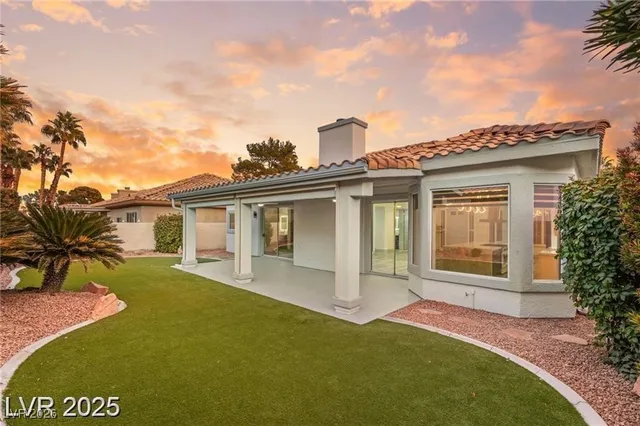 $819,000 | 1613 Shadow Rock Drive, Las Vegas, NV 89117