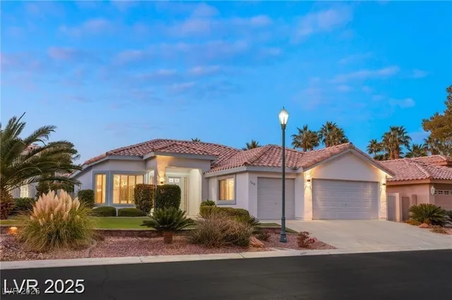 $819,000 | 1613 Shadow Rock Drive, Las Vegas, NV 89117