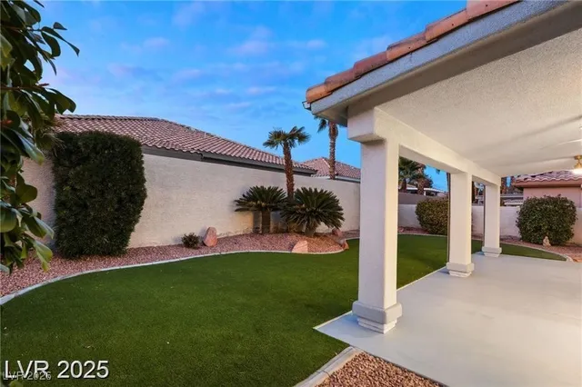 $819,000 | 1613 Shadow Rock Drive, Las Vegas, NV 89117