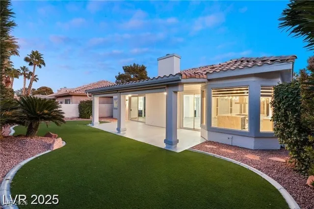 $819,000 | 1613 Shadow Rock Drive, Las Vegas, NV 89117