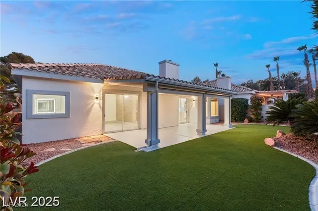 $819,000 | 1613 Shadow Rock Drive, Las Vegas, NV 89117