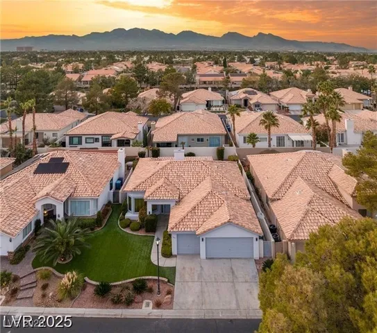 $819,000 | 1613 Shadow Rock Drive, Las Vegas, NV 89117