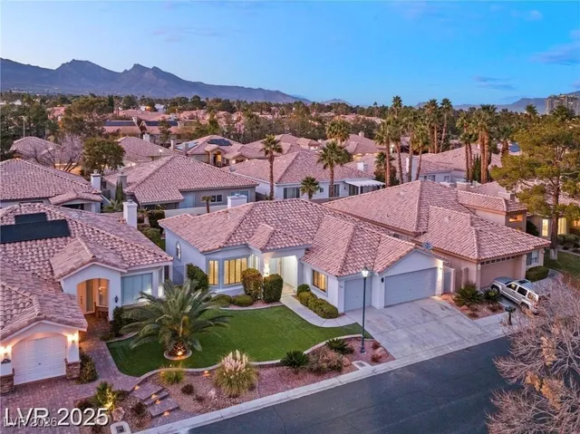 $819,000 | 1613 Shadow Rock Drive, Las Vegas, NV 89117