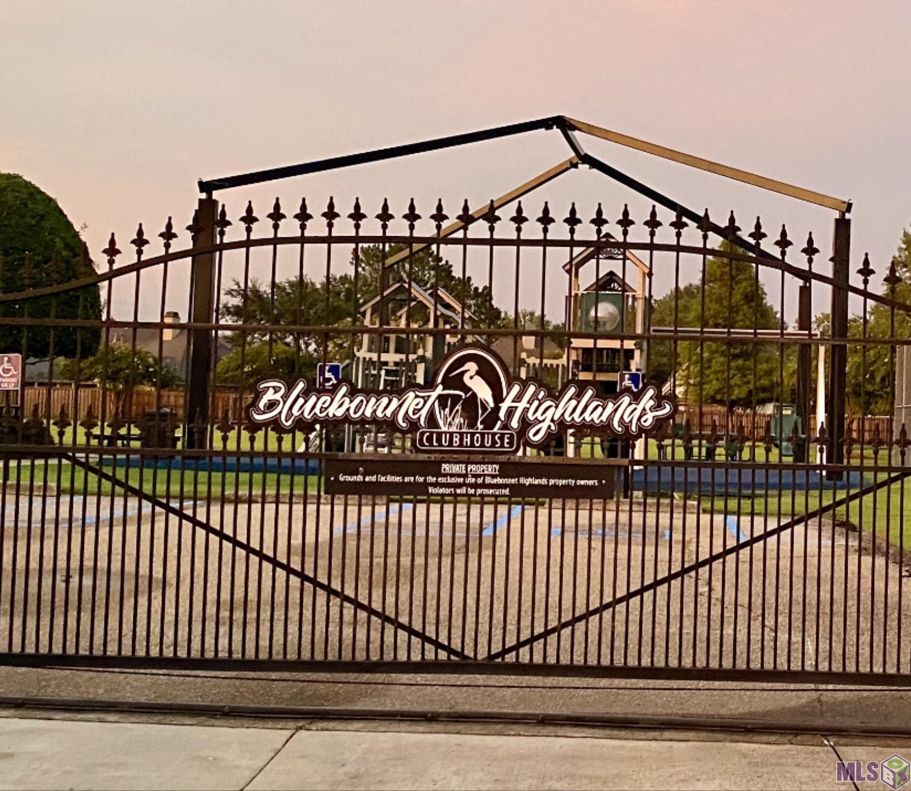 10438 Springrose Avenue Baton Rouge, LA 70810 - Photo 33 of 33 Gate to Clubhouse