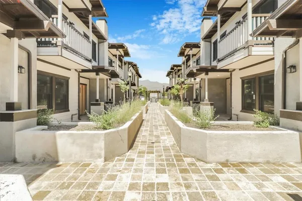 $5,200 | 571 Lincoln Avenue, Pasadena, CA 91103