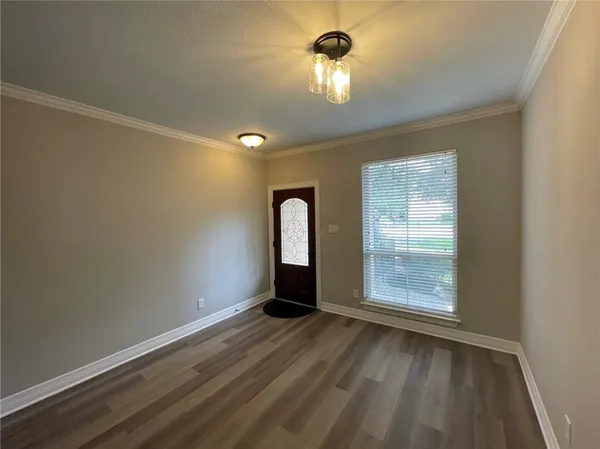 $2,950 | 4526 Merle Drive, Austin, TX 78745