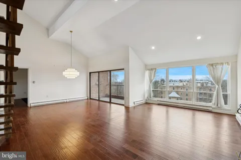 $899,000 | 100 Grays Lane, Unit 602, Haverford, PA 19041