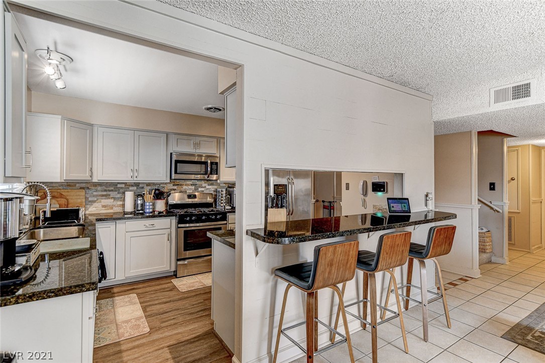 500 Altamira Road Las Vegas, NV 89145 - Photo 8 of 42 Gallery Image 8