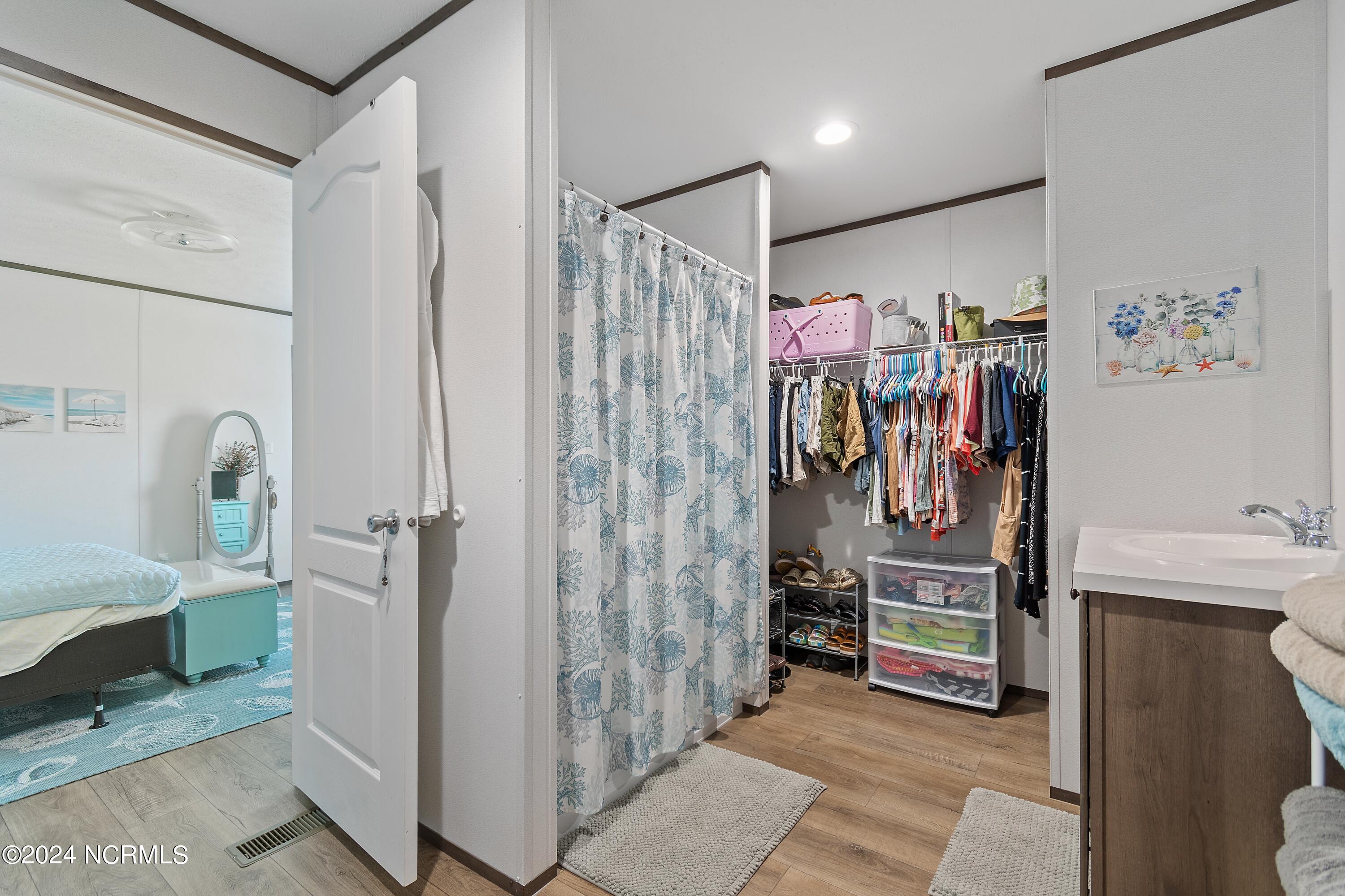 930 Pineclair Drive Southwest Calabash, NC 28467 - Photo 16 of 24 Master bathroom