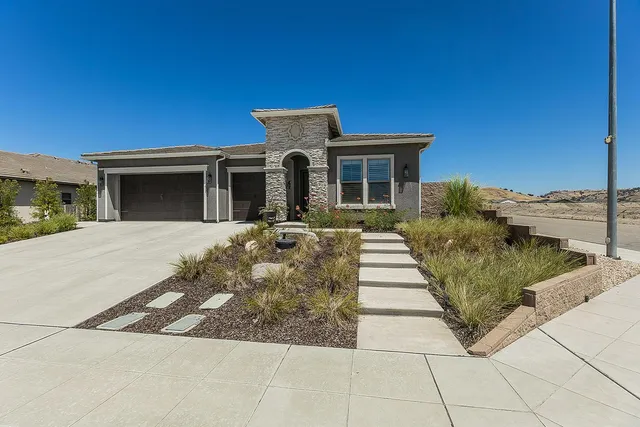 $675,000 | 19732 Desert Willow Lane, Friant, CA 93626