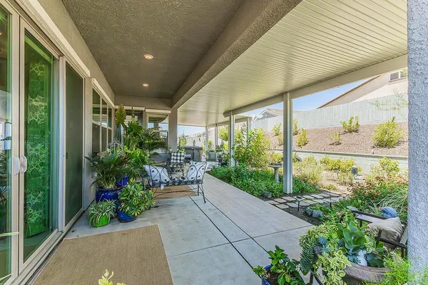 $670,000 | 19732 Desert Willow Lane, Friant, CA 93626