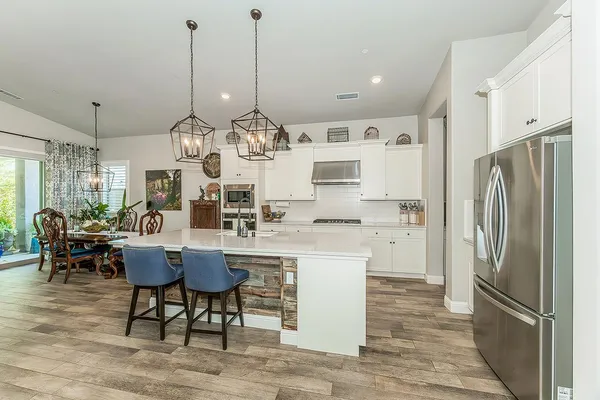 $670,000 | 19732 Desert Willow Lane, Friant, CA 93626