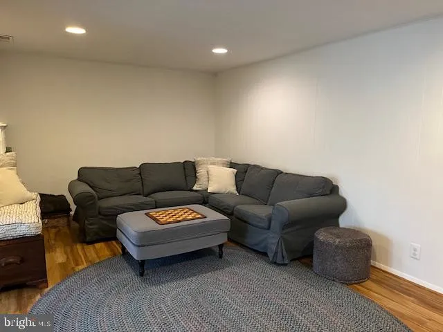 $3,200 | 5412 Midship Court, Burke, VA 22015