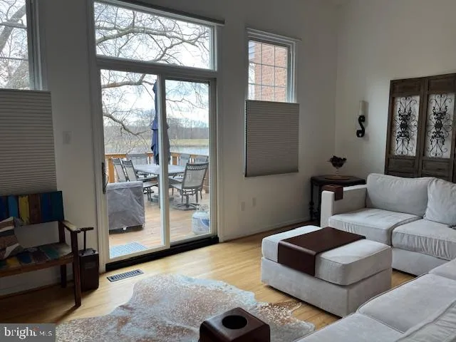 $3,200 | 5412 Midship Court, Burke, VA 22015