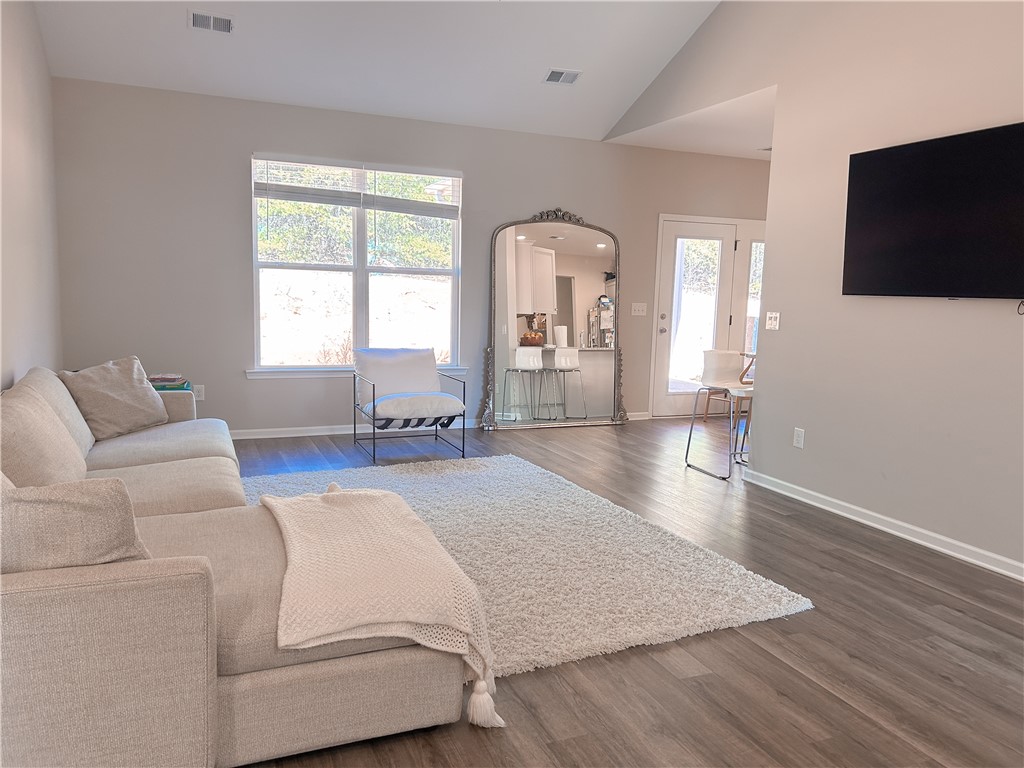 119 Quiet Way Anderson, SC 29626 - Photo 3 of 26