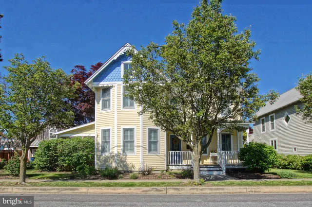 $3,750 | 119 Dewey Avenue, Lewes, DE 19958