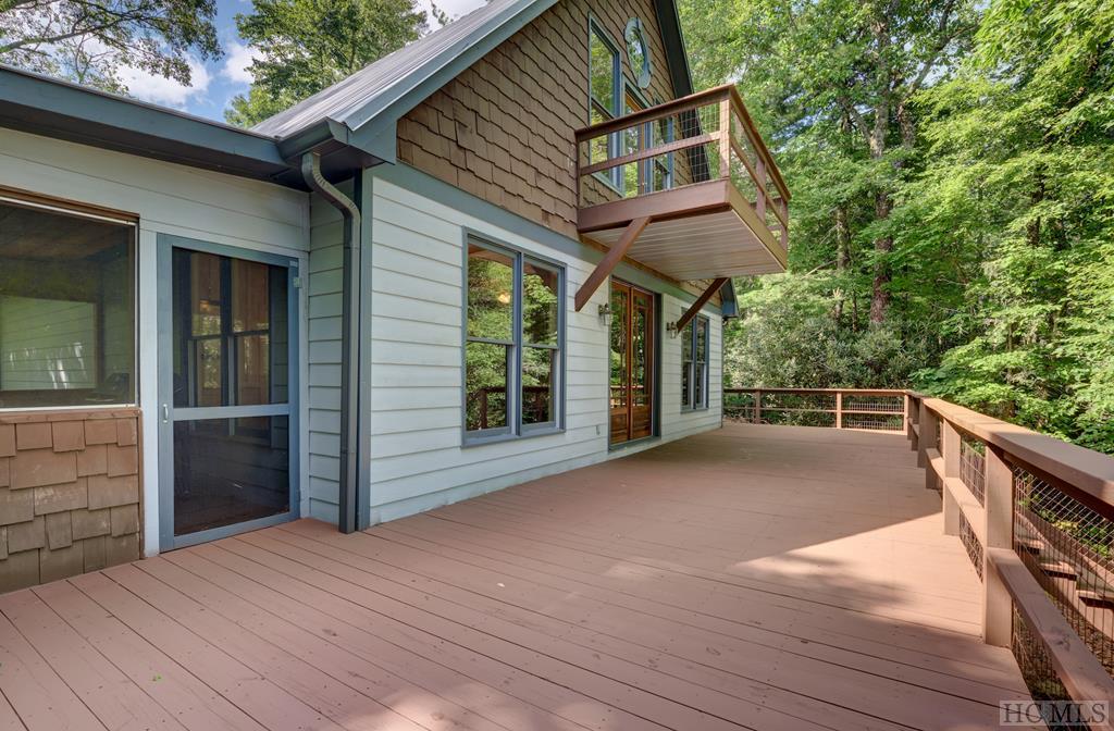207 Far End Road Highlands, NC 28741 - Photo 3 of 20 Gallery Image 3