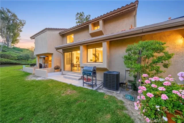 $975,000 | 26542 Azuer, Mission Viejo, CA 92691