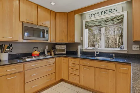 $1,299,999 | 16 Isaac Lucas Circle, Dover, NH 03820