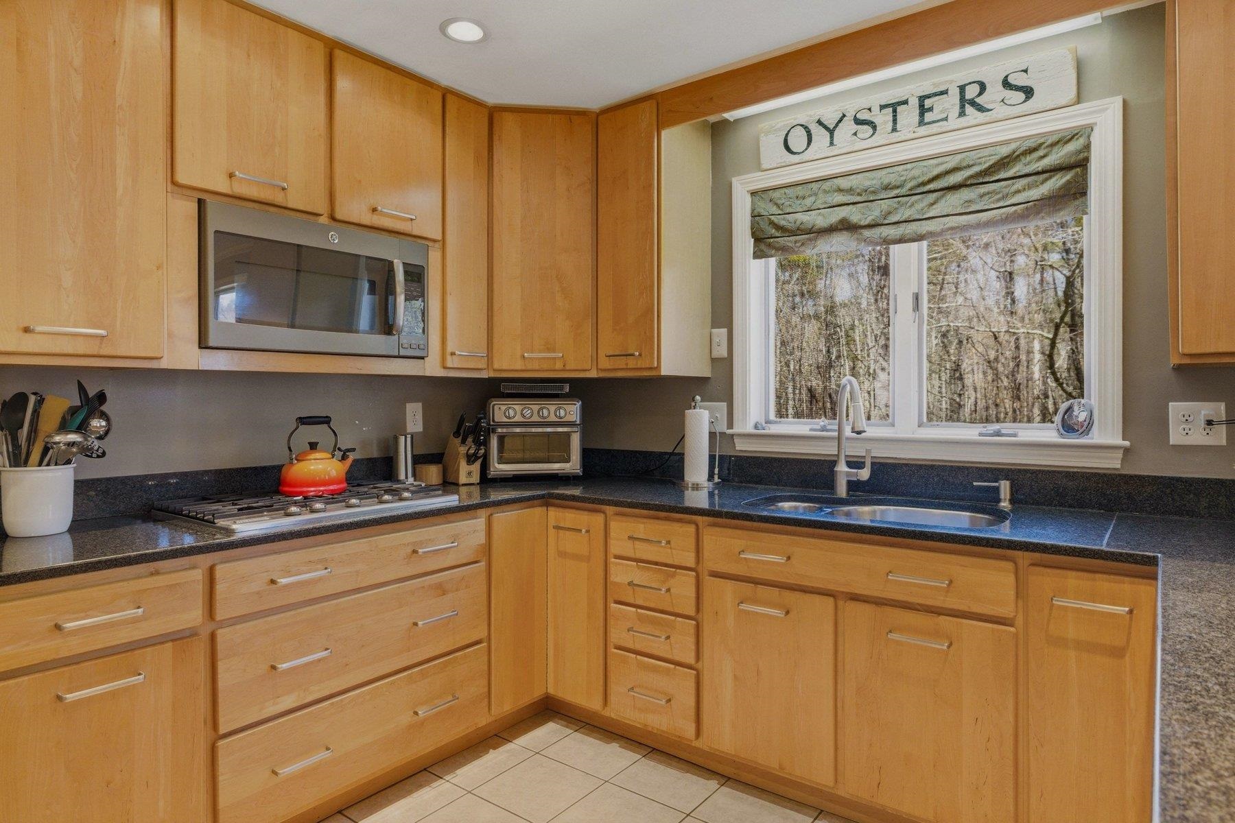 16 Isaac Lucas Circle Dover, NH 03820 - Photo 22 of 60